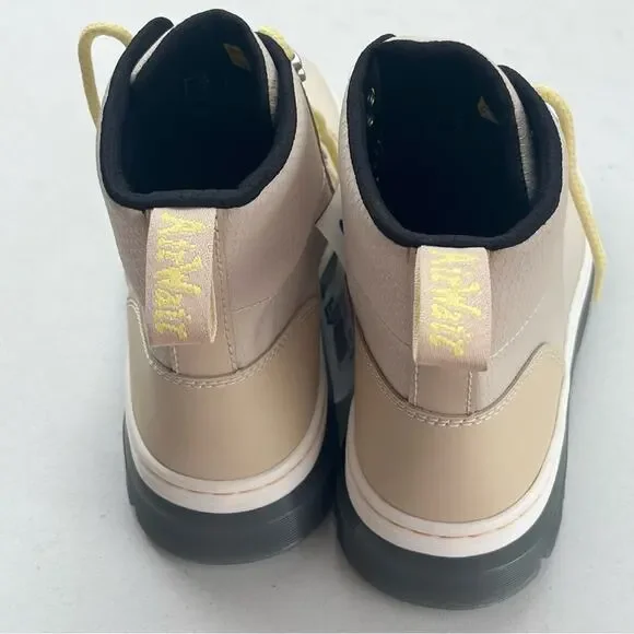 Dr. Martens COMBS WOMEN POLY & LEATHER CASUAL BOOTS SZ 9 - Picture 6 of 7